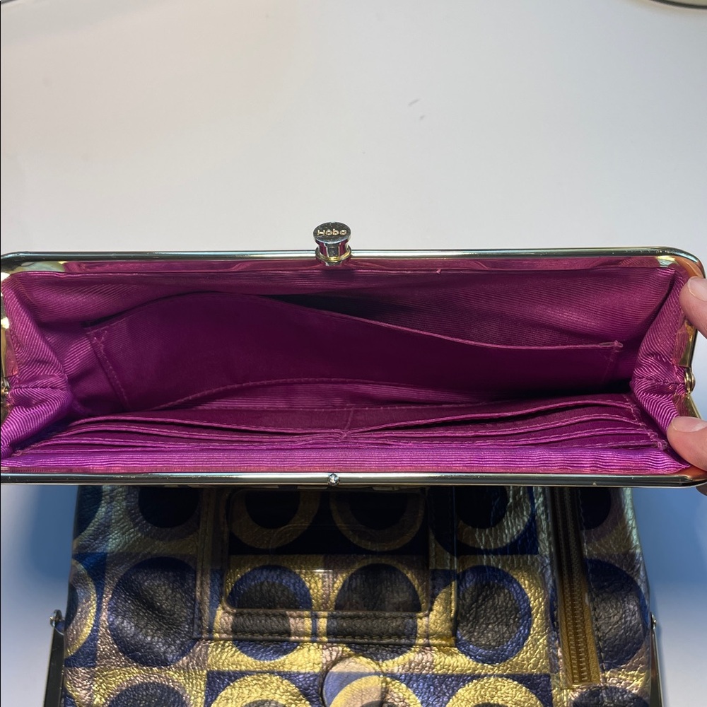 HOBO Original Lauren clutch wallet with metallic geometric design - Picture 7 of 10